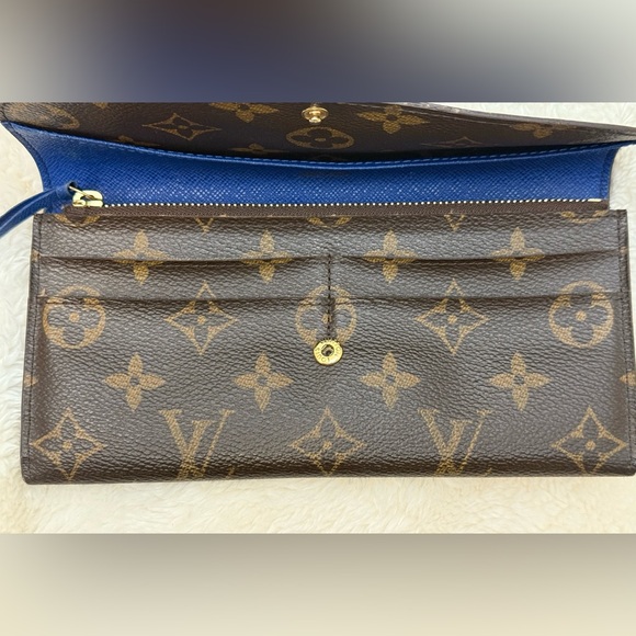 Authentic Louis Vuitton Wallet - Picture 4 of 10